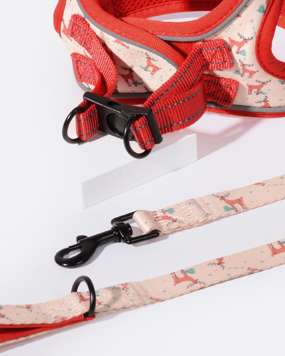 OxyMesh Velcro Step-in Harness and Leash Set - Reindeer